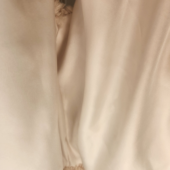 Betsey Johnson White Faux Fur Vest With Pockets XL - Picture 6 of 6